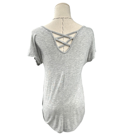 Rue Juju Maternity Grey Short Sleeves Floral Embroidery Ruching T Shirt Small - Picture 4 of 7